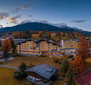 Wellness and Spa Hotel Grindelwald im Herbst