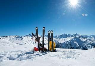 Sunstar Klosters - Wintergefühle und kuschlige Zweisamkeit